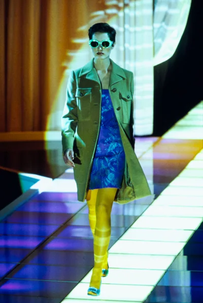 Look 10